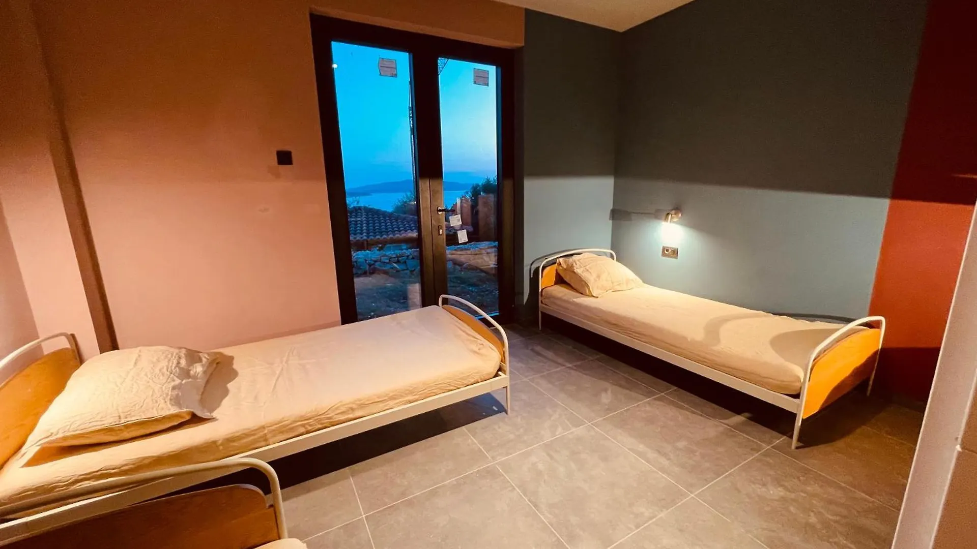 Villa Sea, Sun And Fun Трогир